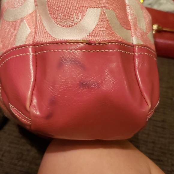 Pink Coach purse - Picture 7 of 8